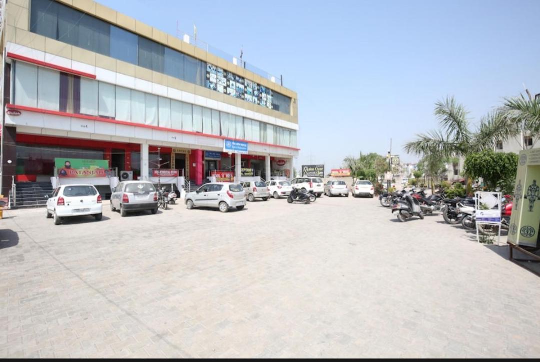 Hotel Shivjot Kharar Exterior foto